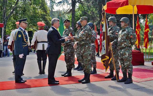 Воената полиција и Инженерискиот баталјон одликувани со Орден за воени заслуги